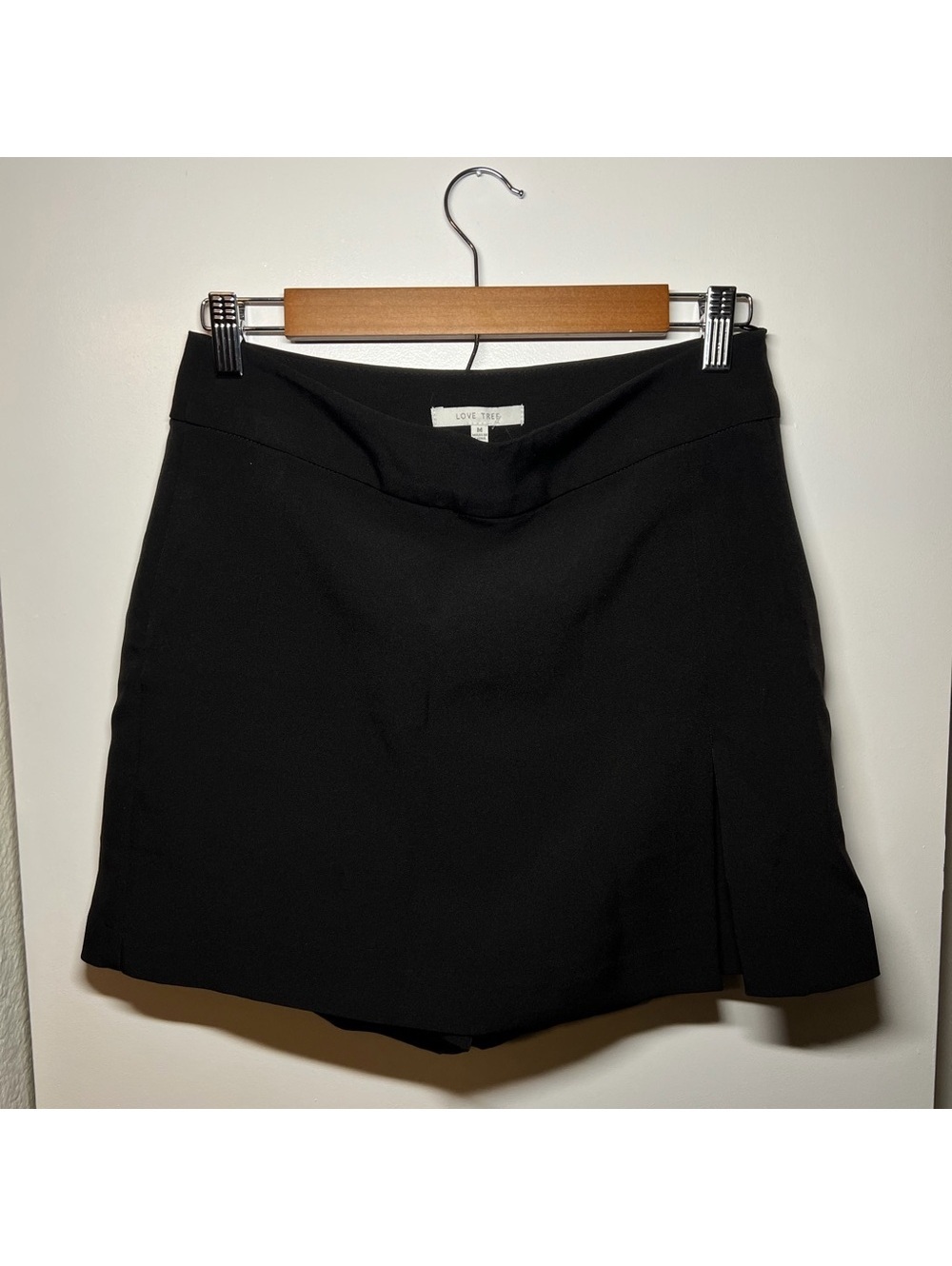 Love Tree Black Skort Shorts Size Medium